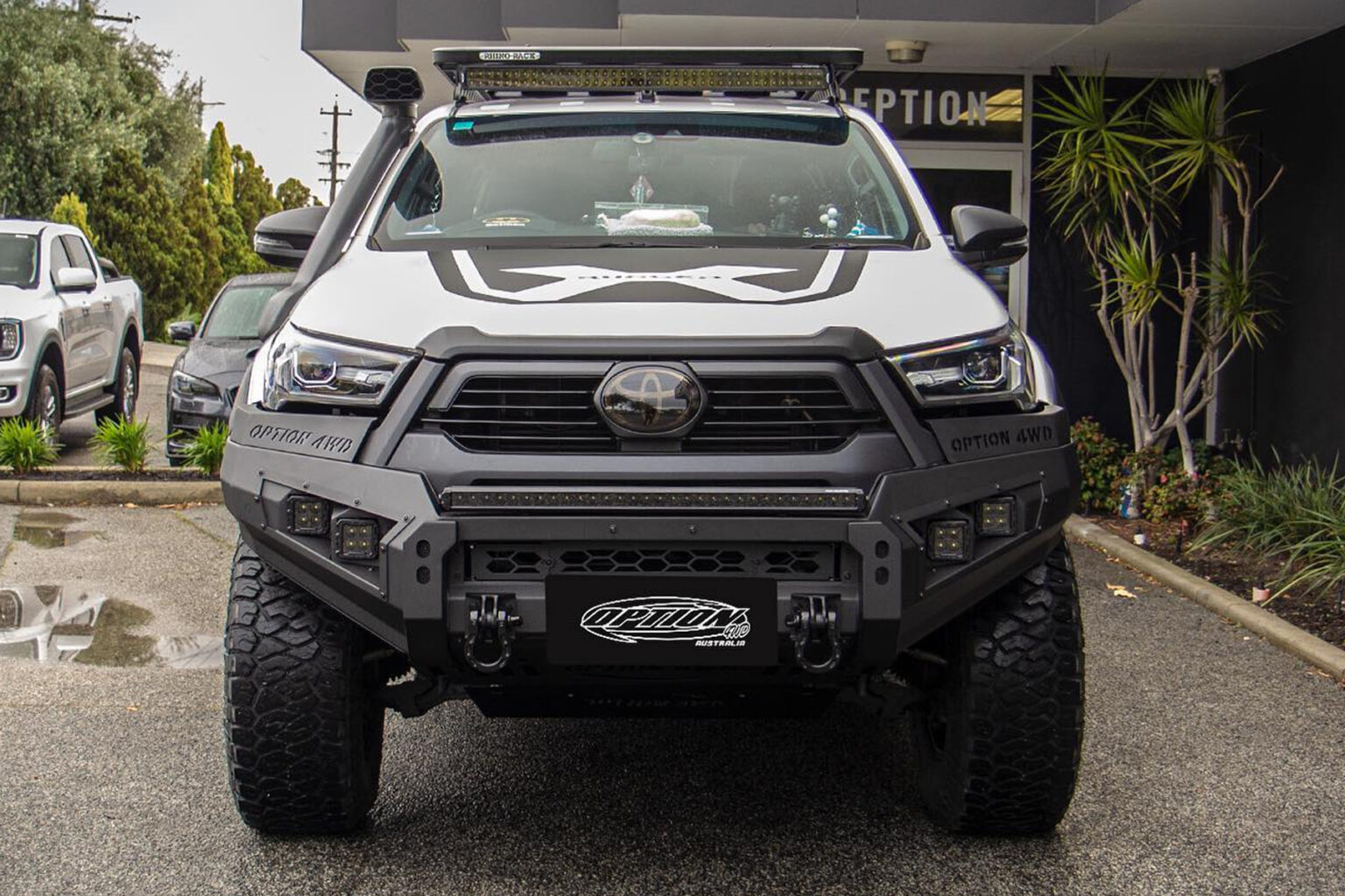 Option V1 Bull Bar Light Bar to suit Toyota Hilux N80 2021-2024 ...