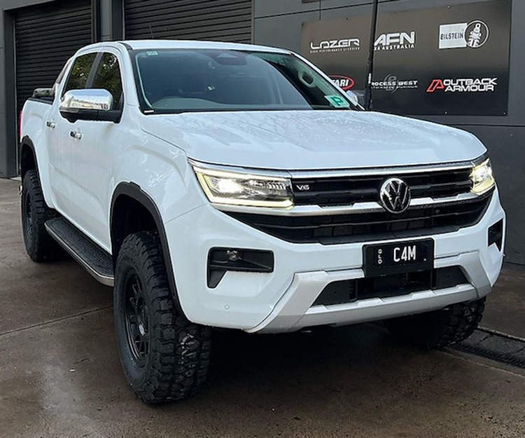 the Ranger MS-RT misses out on the Ford Ranger Raptor’s 293kW/583Nm 3.0-litre twin-turbo petrol V6, but still scores the Ranger’s optional 176kW/600Nm 3.0-litre V6 turbo-diesel, offering more performance than the previous Ranger MS-RT released in 2021.