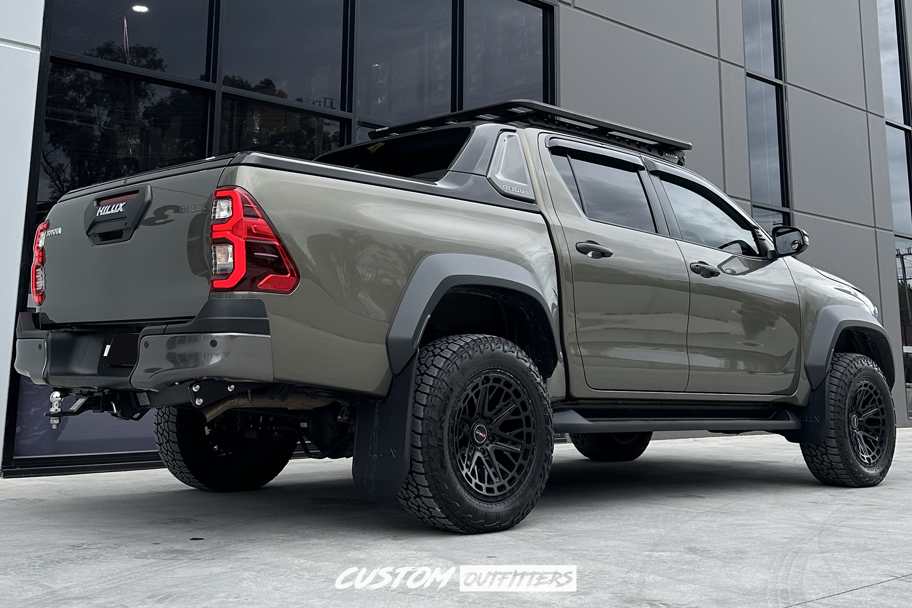 Toyota Hilux Rogue Build