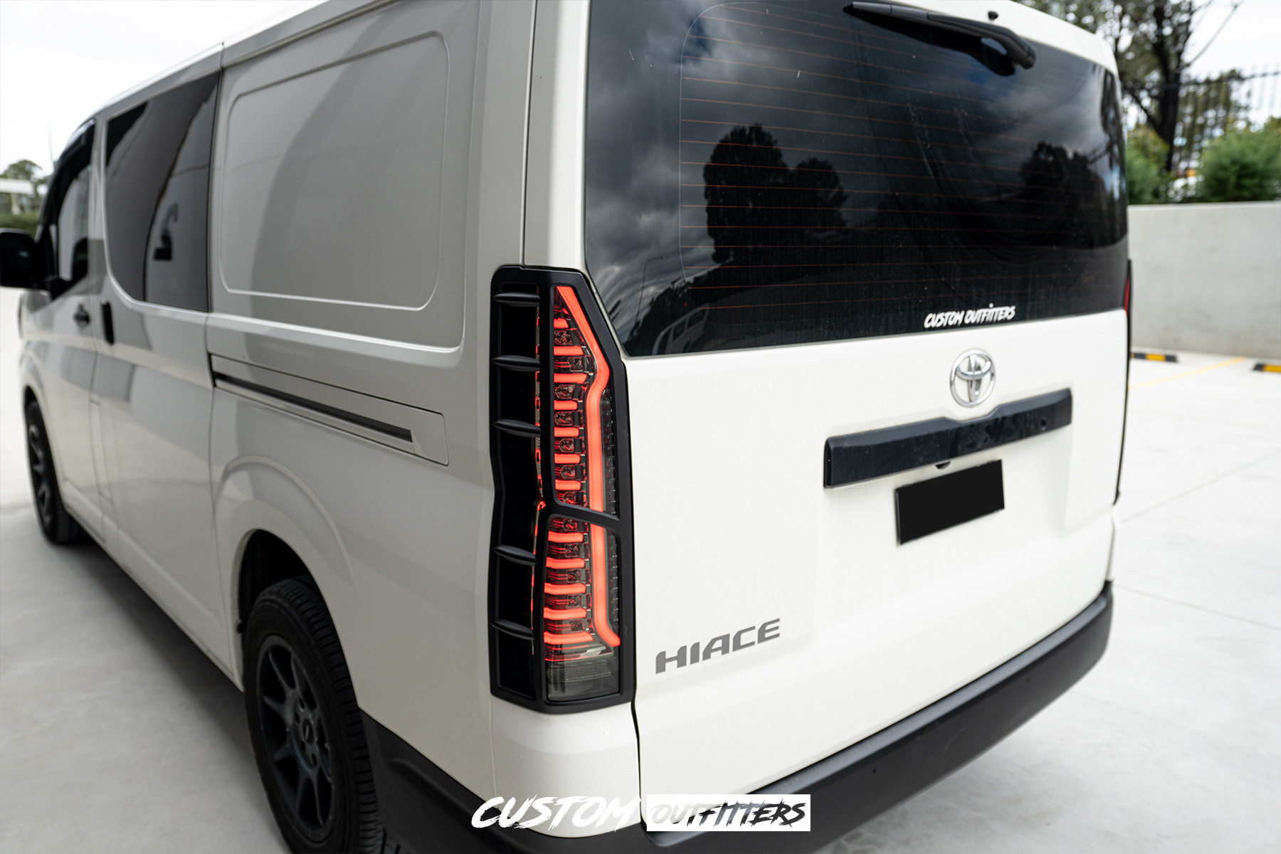 Toyota Hiace LWB Build