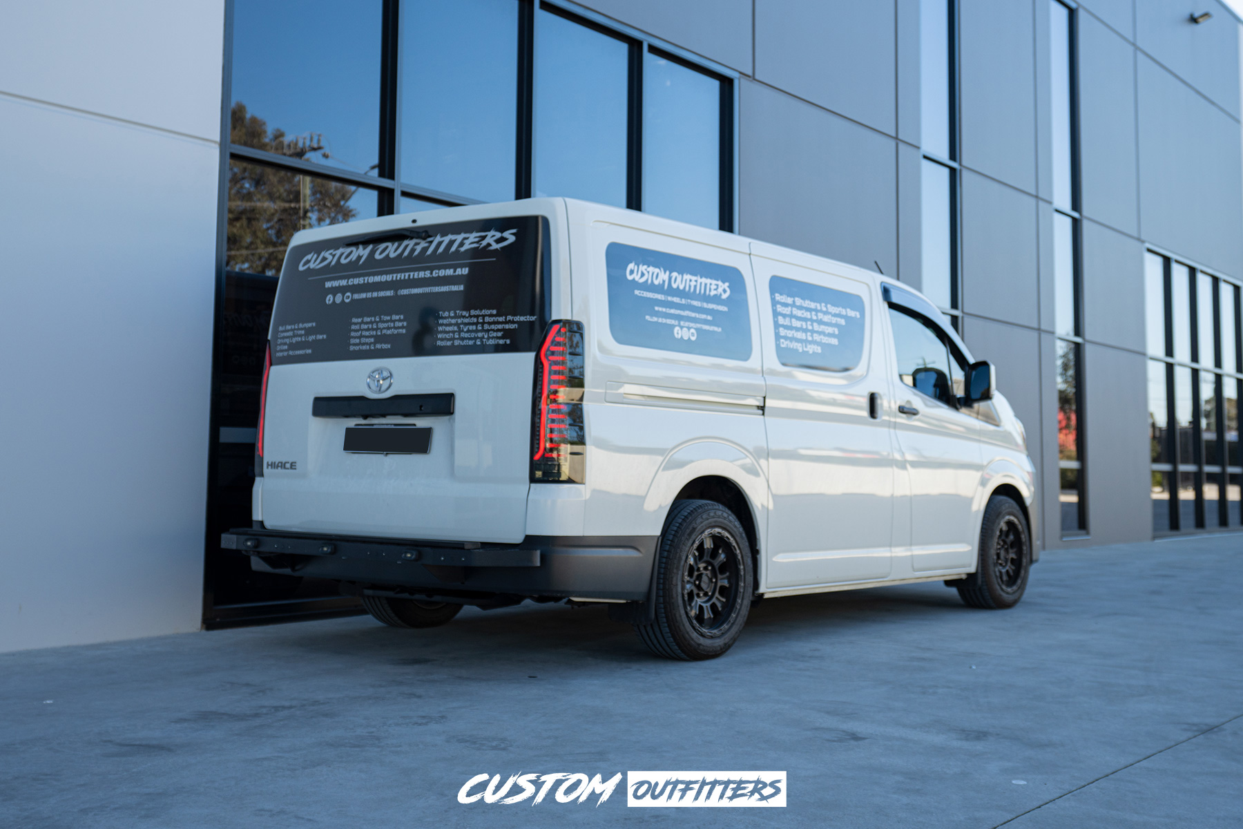 Toyota Hiace LWB Build