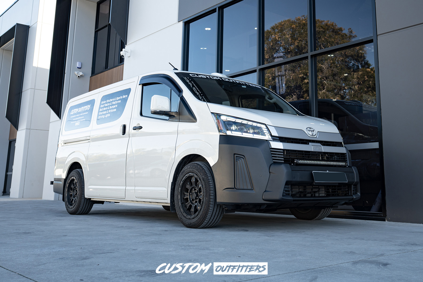 Toyota Hiace LWB Build