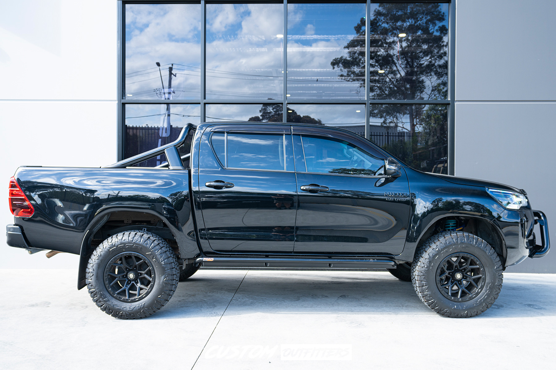 Toyota Hilux SR5 Build