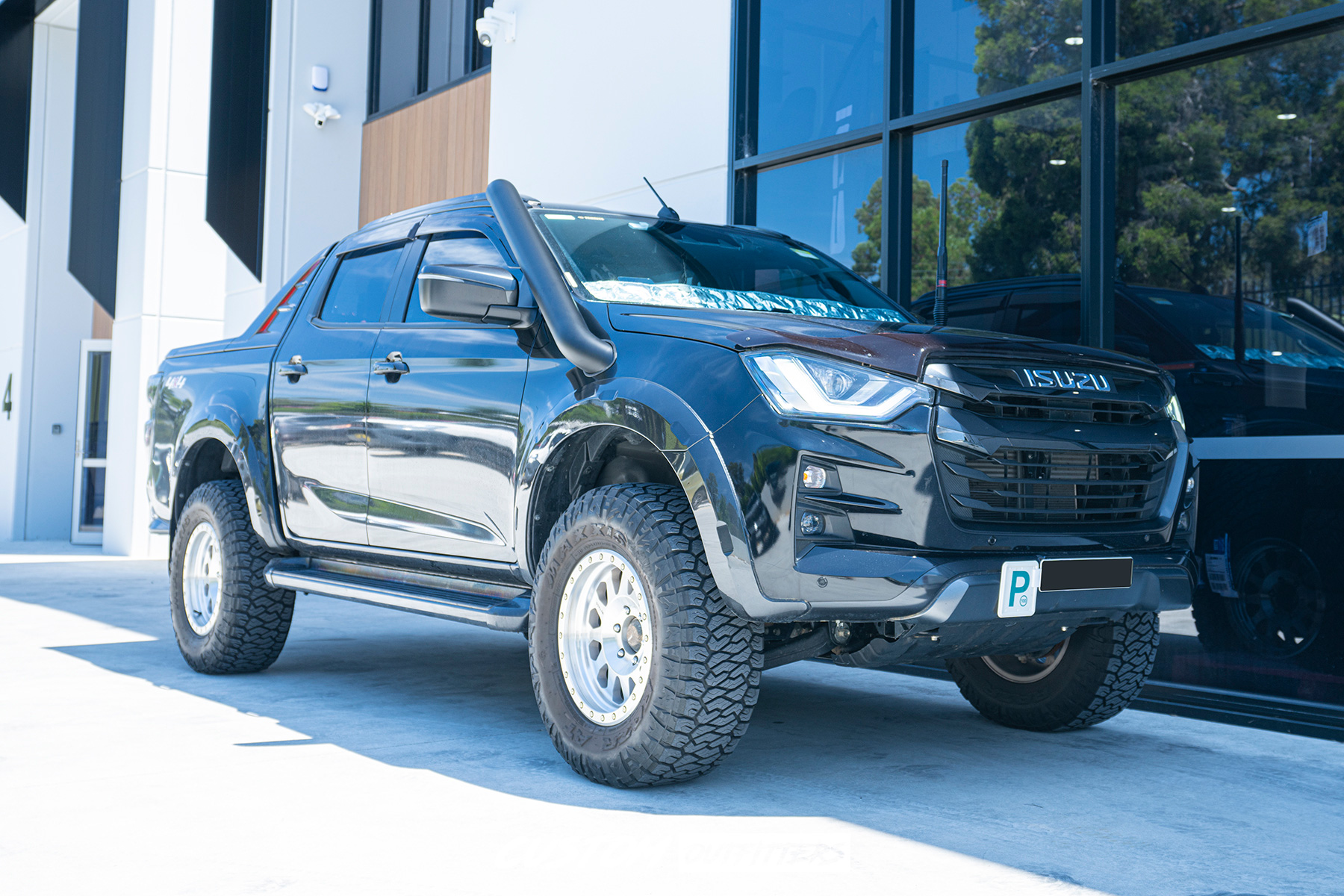 Isuzu Dmax X-Terrain Build