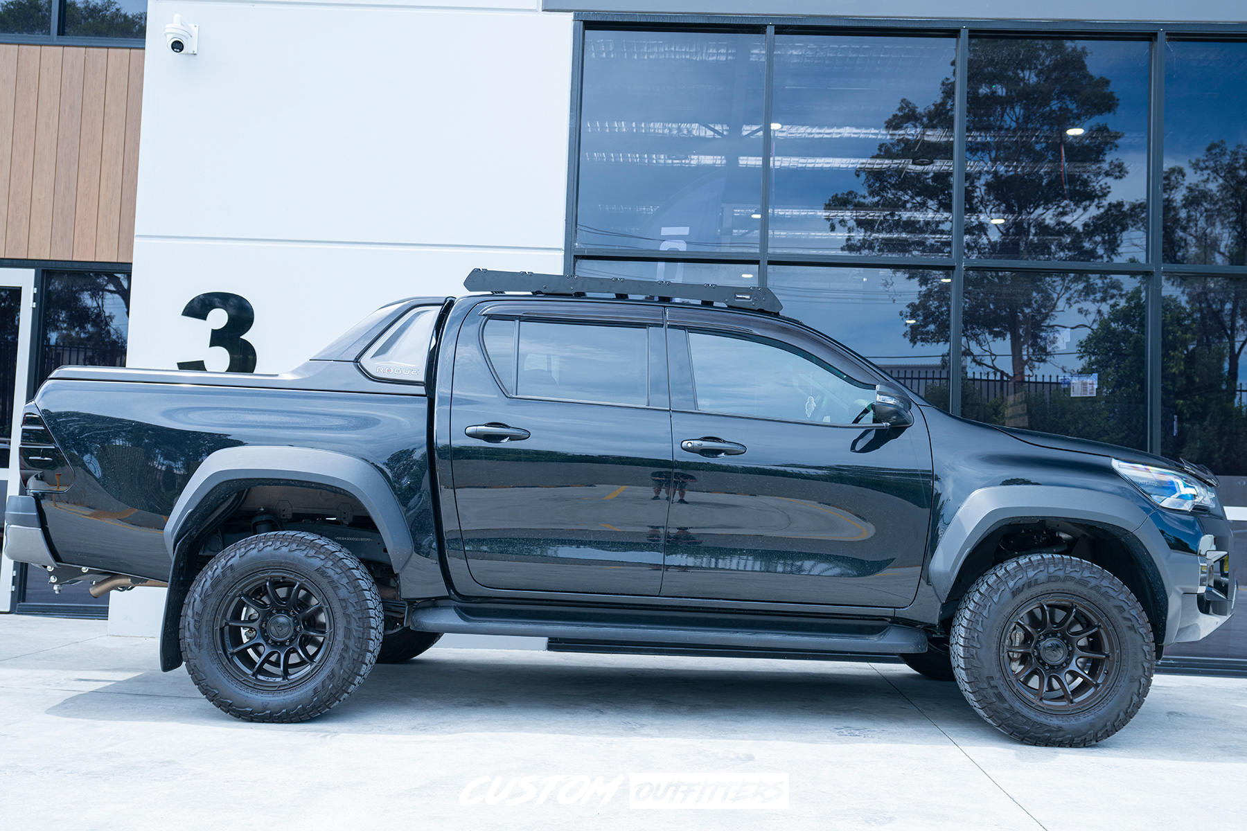 Toyota Hilux Rogue Build