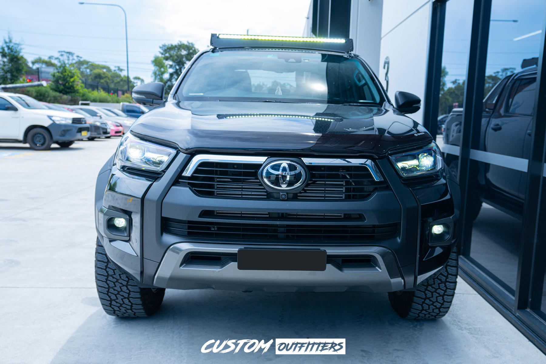 Toyota Hilux Rogue Build