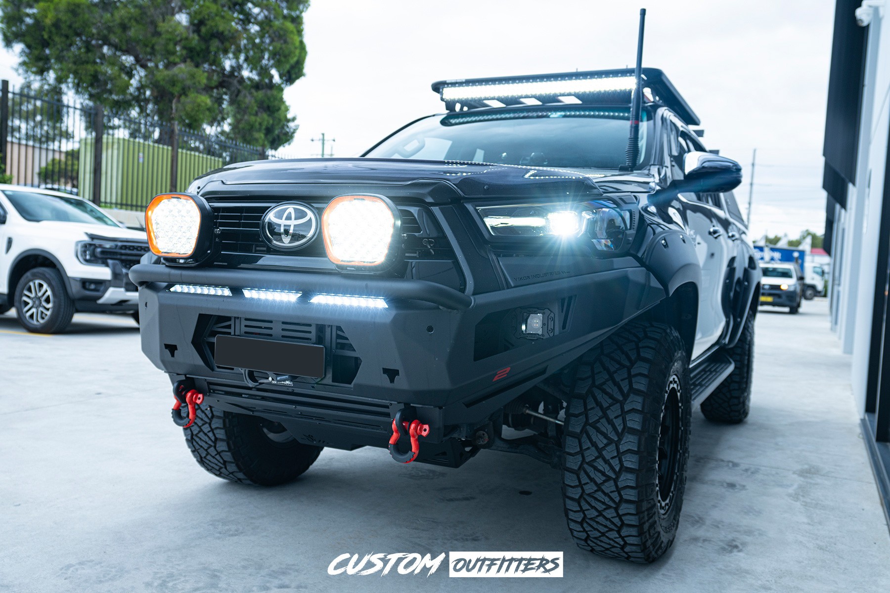 Toyota Hilux SR5 Build